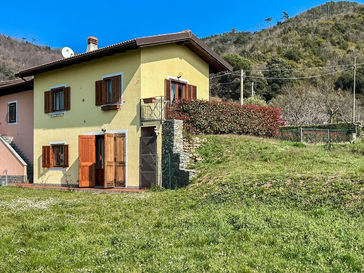 Splendido Appartamento Tra Le Colline Ed Il Mare Di Celle Ligure Brasi 0*,  Italien